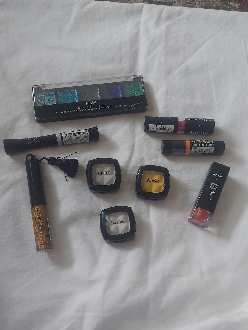 NYX Bundle Of 8 1 Eyeliners, 4 Eyeshadow, 3 Lip Products